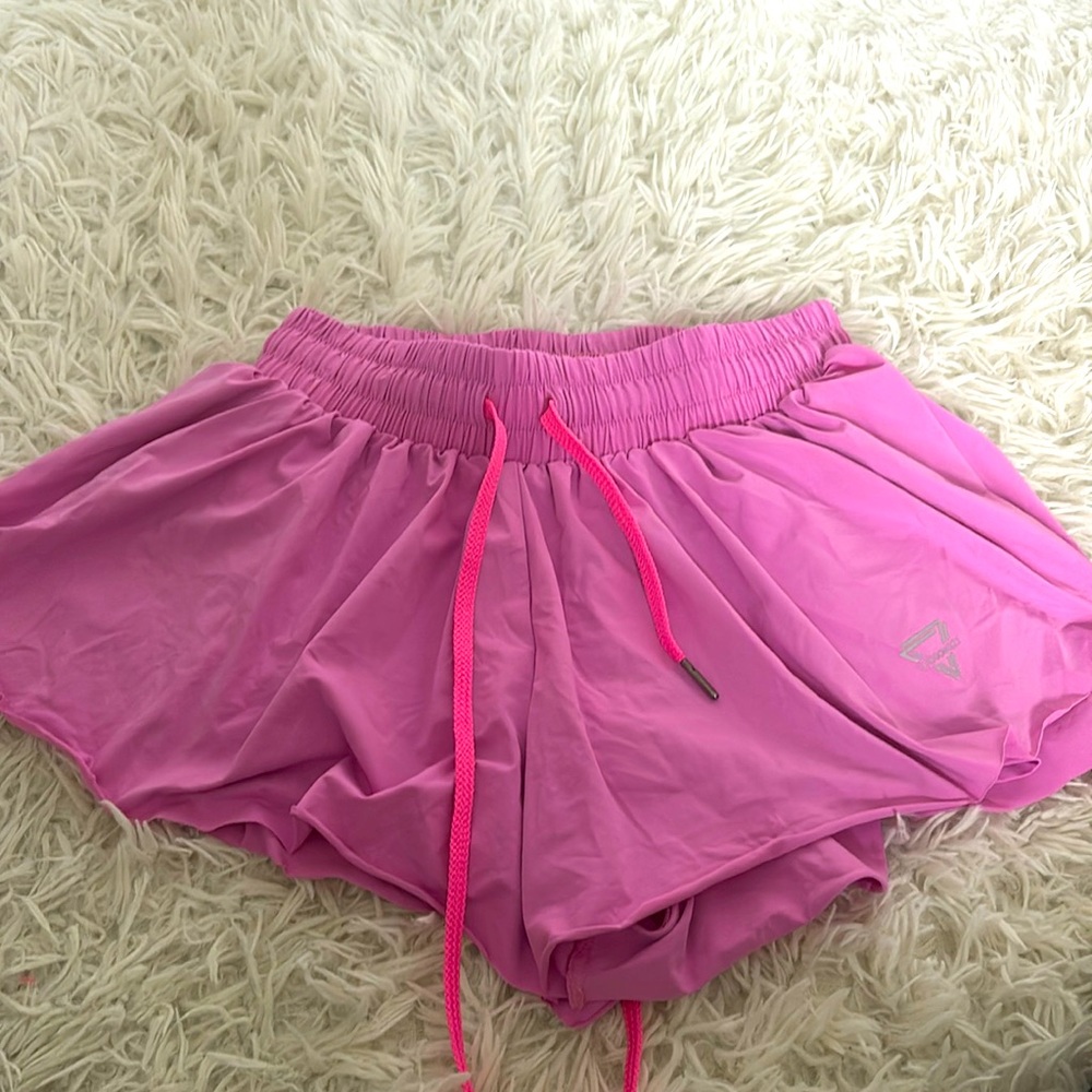 Amazon pink flowy shorts